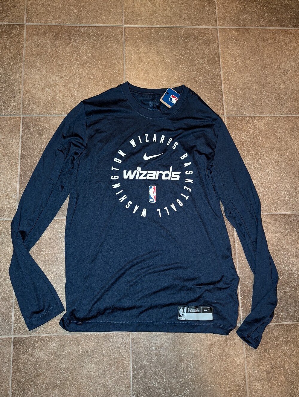 Nike Washington Wizards NBA Long Sleeve dri fit practice Shirt DSWT M